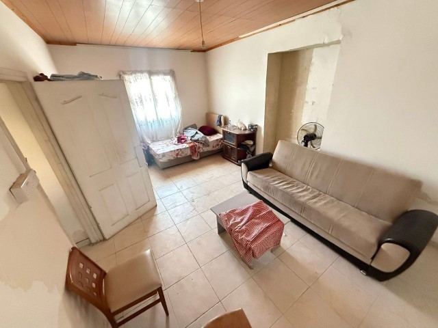 GAZİMAĞUSA BAYKAL SATILIK ARSA NİTELİĞİNDE 2+1 MÜSTAKİL EV