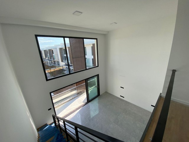 İSKELE ÖTÜKEN (LA İSLA )SATILIK EŞYASIZ 2+1 LOFT DAİRELER