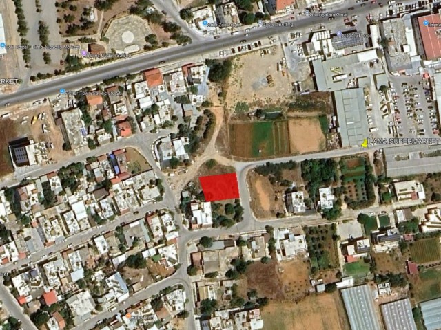 GAZİMAĞUSA LARNAKA YOLU SATILIK  KÖŞE ARSA