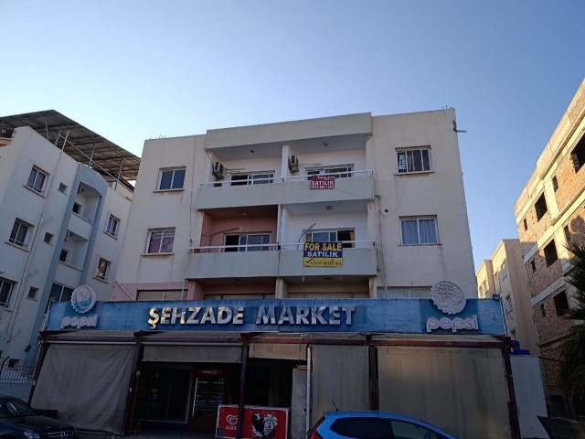 GAZİMAĞUSA GÜLSEREN SATILIK EŞYASIZ 2+1 DAİRELER