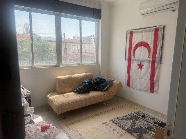 Takasa Açık!!lefkoşa Göçmenköy Satılık İşyeri - Fotoğraf 2