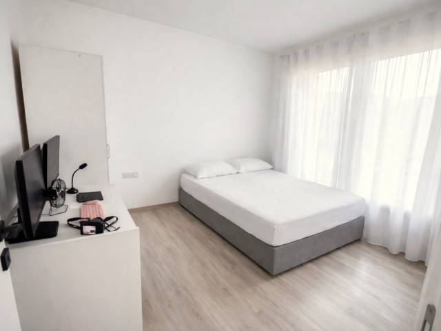 En düşük fiyat! Hazır esyali 1+1, 60 m², altyapılı havuz manzaralı daire, Caesar Blue rezidansında, denize sifir. KDV, trafo ve sözleşme ücreti fiyata dahildir! - Fotoğraf 4