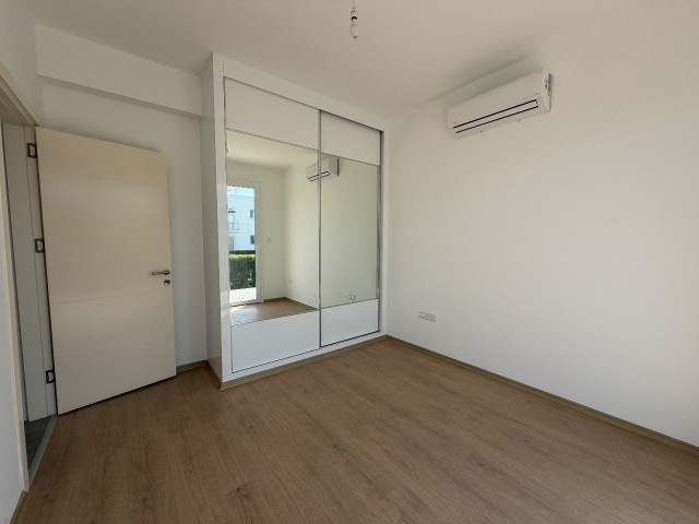 Denize sifir! Lüks Four Seasons 1 Rezidans'ta, Zemin Katta 2 Teraslı ve Bahçeli, 89 m², Hazır 2+1! Beyaz esya ve Tüm Odalarda Klima Dahildir! - Fotoğraf 4