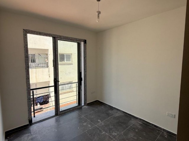 LEFKOŞA DUMLUPINAR’DA KAÇIRILMAYACAK FIRSAT!  2+1 TÜRK KOÇANLI DAİRE – PENTHOUSE SEÇENEĞİYLE