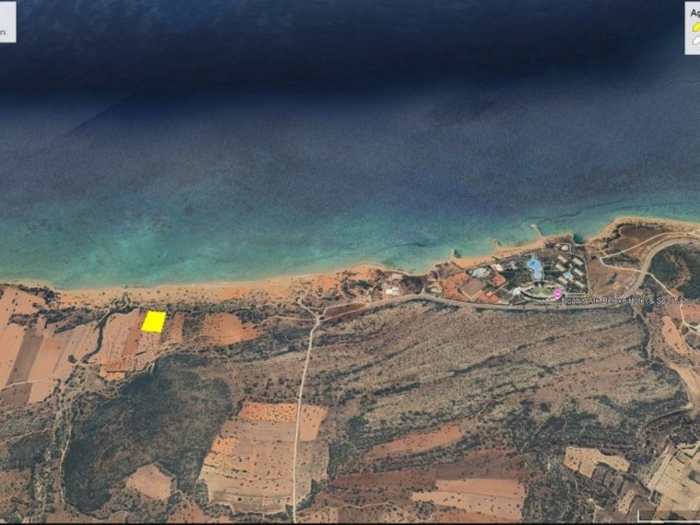 İskele Kumyalı Bölgesinde Deniz Manzaralı Denize Sıfır Niteliğinde Satılık 8 Dönüm Arazi - Fotoğraf 2