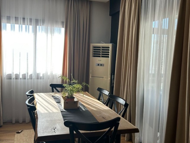 Yeniboğaziçi Böl.yakın Doğu Kolejine Yürüme Mesafesinde Satılık Lux Eşyalı 3+1 Daire - Fotoğraf 2
