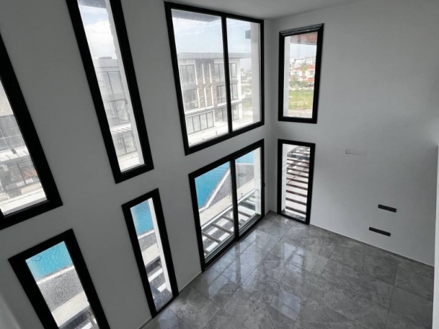 Olive Court 1 seçkin komplekste, çatı terası bulunan, 3 banyolu, geniş 3+2 loft daire. KDF, trafo, devri fiyata dahil! - Fotoğraf 4