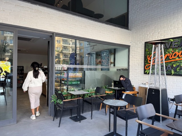 Güzel Teklif! Long Beach'teki Riverside Life Residence'ın 6. Katta Deniz ve havuz manzarali Manzaralı, En Büyük Teraslı (60 m²), Jacuzzi İle Hazır 2+1 Daire. Tüm Vergiler, KDV ve Trafo ve devri Dahil! - Fotoğraf 4