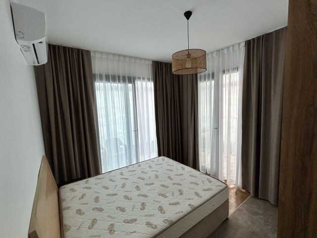 Hazır Ful Eşyalı Büyük 2+1, 91 m², İki Banyo ve En Büyük Teras 29 m² Ceasar Blue'nun Denize Sıfır Residence'da! Denize Muhteşem Manzaralı! Kdf, Trafo Fiyatına Dahildir! - Fotoğraf 2