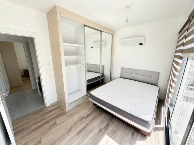 Girne Merkez’de Satılık Full Eşyalı Geniş Teraslı Satılık 2+1 Daire ! - Fotoğraf 2