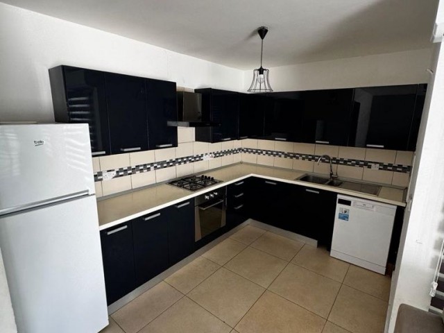 Girne Merkez Satılık Fırsat 2+1 Penthouse ! - Fotoğraf 3