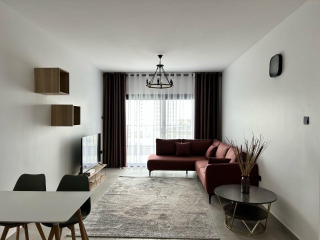 Aqua parklı, denize sıfır site Caesar Blue içerisinde bulunan 2+1 (2wc) ferah, havuz ve deniz manzaralı daire!🔥