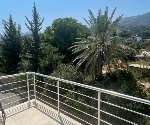 Girne lapta’da acil satılık 2+1 daire - Fotoğraf 4