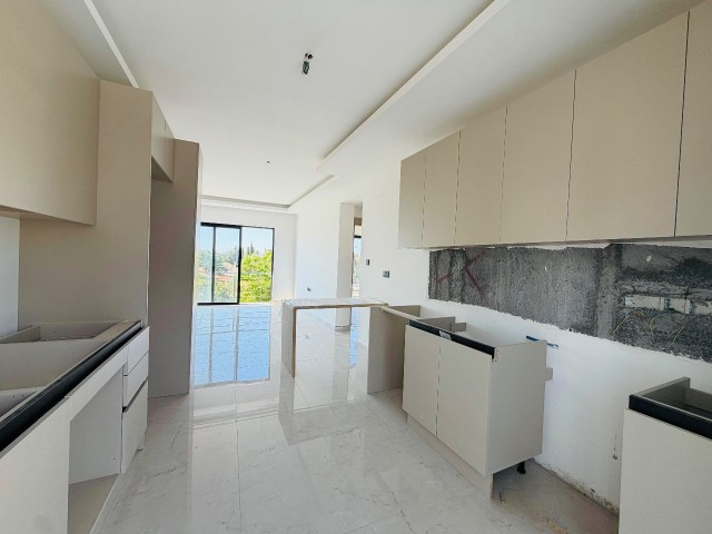 Girne Lapta bölgesinde site içerisinde ortak havuzlu satılık 2+1 daire - Fotoğraf 4