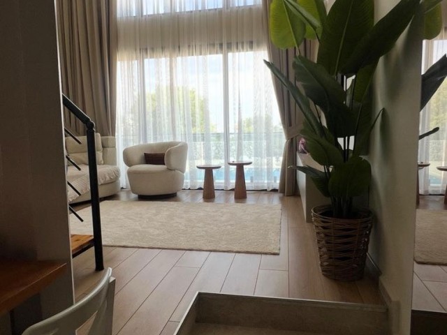 Girne Alsancakta satılık penthouse & ortak havuzlu 2+1 daire - Fotoğraf 2