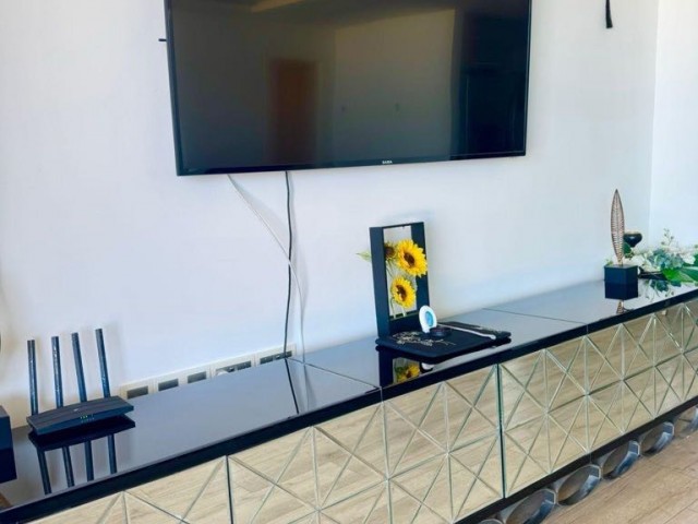Girne merkezde satılık ortak havuzlu 3+1 daire