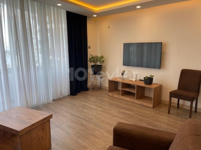 Girne merkezde satılık 2 + 1 daire - Fotoğraf 1