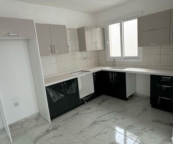 Lefkoşa Gönyeli’de satılık 3+1 penthouse .. - Fotoğraf 2