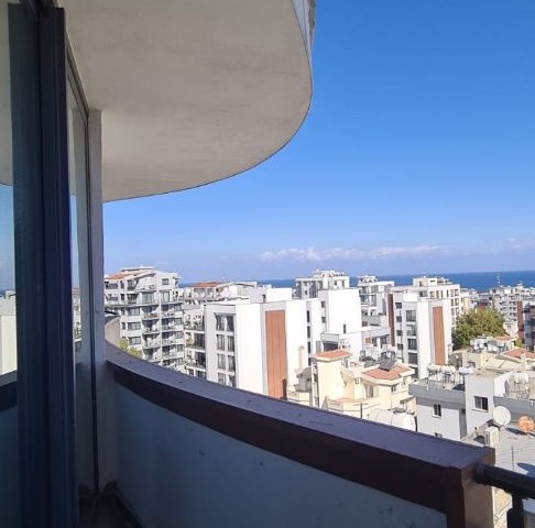 Girne Merkez de 2+1 Güvenlıklı Sıtede Havuzlu Kıra Getırısı Yuksek Fırsat Daıre - Fotoğraf 3