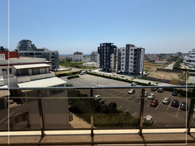 💷77.500 £ |❌SÖZLEŞME YENİLEME ÜCRETİ YOK❌| Tapusu Hazır SIFIR Durumda 1+1 Daire | Deniz & Havuz Manzaralı | Royal Sun Residence - İskele / Long Beach | KIZILÖRS INVESTMENT - Fotoğraf 4