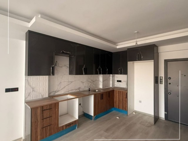 Gazimağusa Çanakkale’de Havuzlu Site İçerisinde Satılık 2+1 Daire - Fotoğraf 4