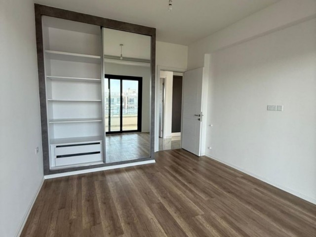 🌿 157.000 £ | Yeniboğaziçi’nde Teraslı 2+1 | ORCHARD’da Satılık 2+1 Daire Havuz Manzaralı | KIZILÖRS INVESTMENT - Fotoğraf 3