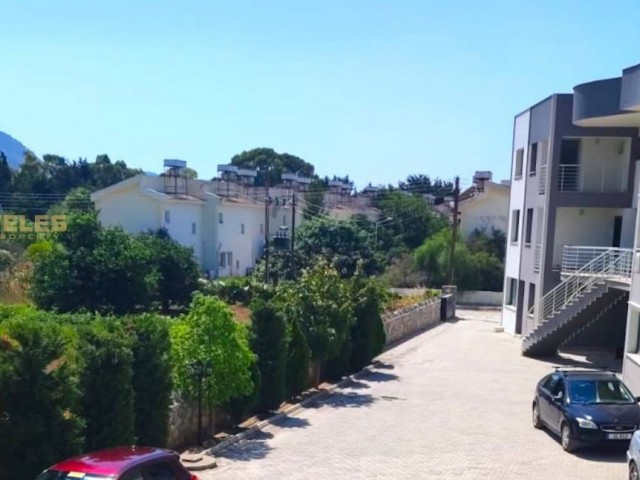 Kuzey Kıbrıs Gayrimenkulü: Lapta’da (Girne) Atoll 1 Sitesi’nde denize yakın 2+1 dubleks daire SA-21199 - Fotoğraf 1