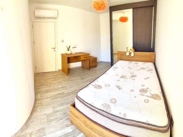 Kuzey Kıbrıs Gayrimenkul: Girne Merkezde CC Towers Site içinde deniz ve dağ manzaralı 3+1 daire SA-3-0374 - Fotoğraf 4