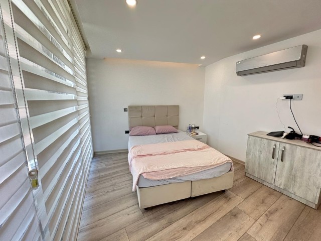 Girne'de Şehir ve Dağ Manzaralı, 2 Yatak Odalı  Ferah Daire!