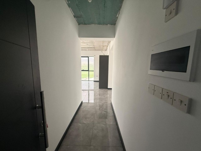LEFKOŞA MİNARELİKÖY'DE PRESTİJLİ SATILIK OFİSLER
