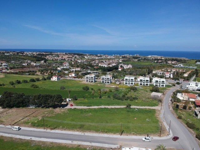 Girne/karsıyakada satılık son 2 adet arsa
