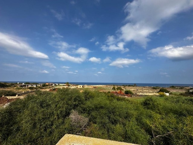 Girne/Karsıyaka'da Satılık 3540 m2 Muhteşem Lokasyonda Arazi
