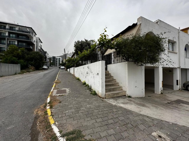 Girne Merkez'de apartmanlık arsa