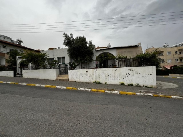 Girne Merkez'de apartmanlık arsa
