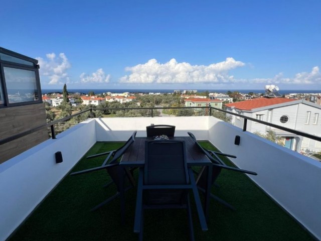 Girne/Çatalköyde satılık havuzlu 3+1 villa