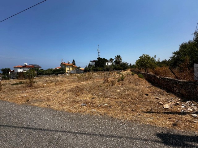 Girne / Esentepede Satılık 1 Dönüm Arsa