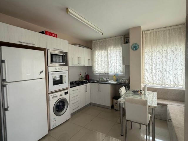 Girne Merkezde satılık 2+1 daire