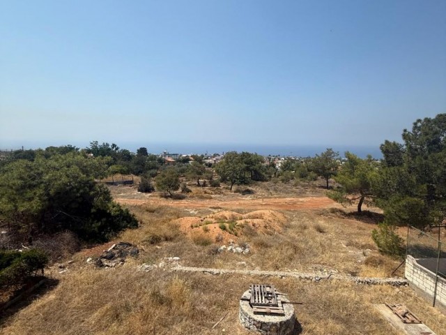 Girne/Esentepe'de 516m2 satılık yarım inşaat