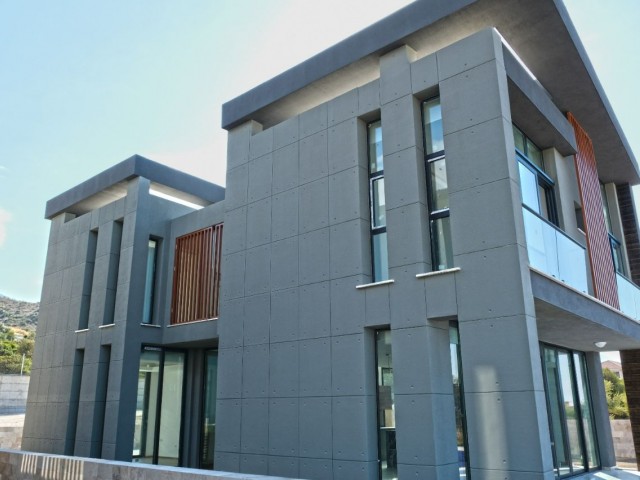 Deniz manzaralı satılık 4+1 villa