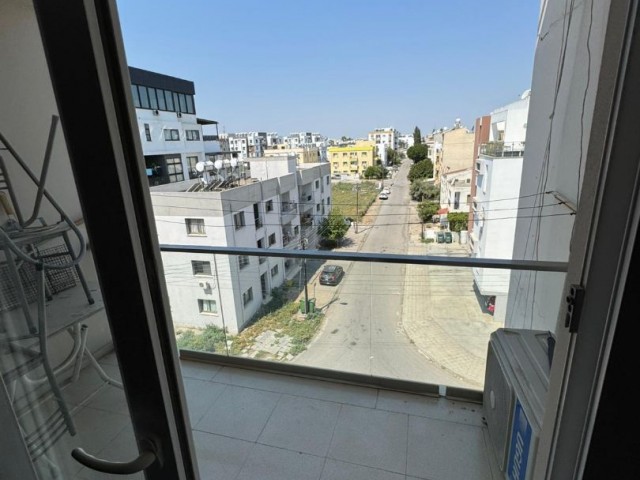 Lefkoşa Küçük Kaymaklı’da kiralık 2 + 1 daire