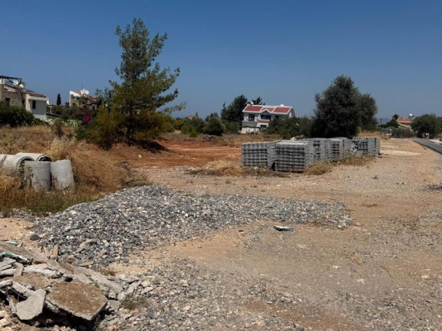 Girne Çatalköy’de satılık arazi