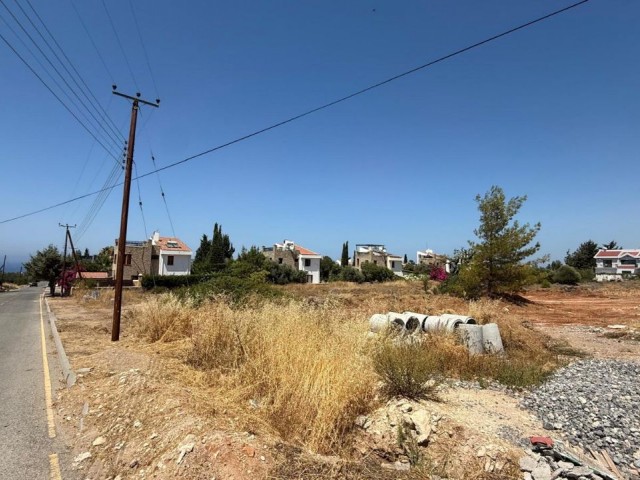 Girne Çatalköy’de satılık arazi