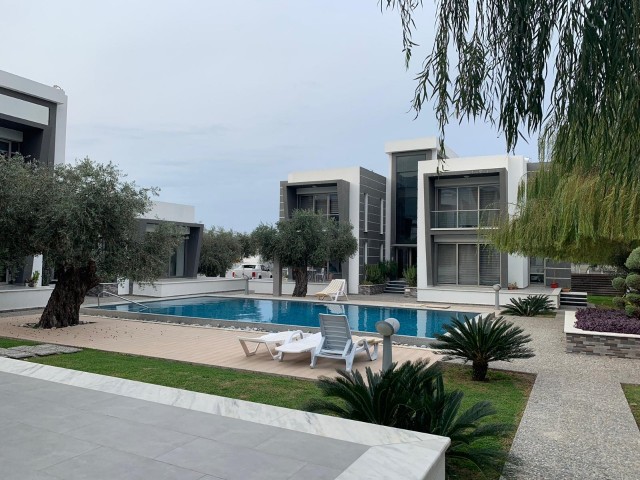 Girne Ozankoy'de Kiralik 2+1 Daire