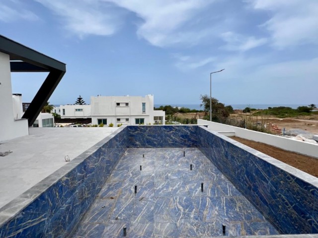 Satılık lüx özel havuzlu ve deniz manzaralı 4+1 villa, Çatalköy. Kyrenia