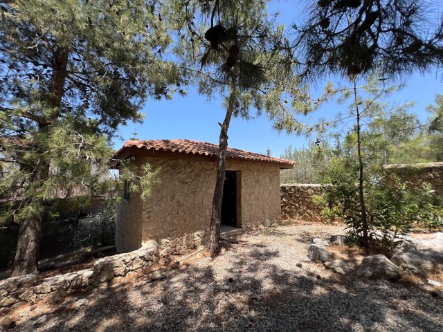 Satılık muhteşem müstakil 5+2 villa, Girne Bellapais. TEK YETKILI