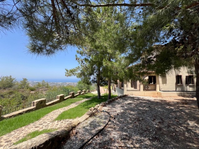 Satılık muhteşem müstakil 5+2 villa, Girne Bellapais. TEK YETKILI