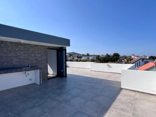 Satılık lüx taşınmaya hazır 4+1 villa, Girne, Karşıyaka