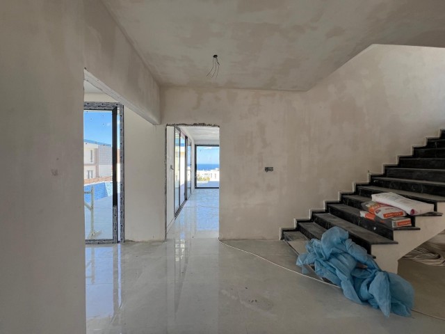 Satılık ful deniz ve dağ manzaralı 4+1 lüx villa, Çatalköy, Girne