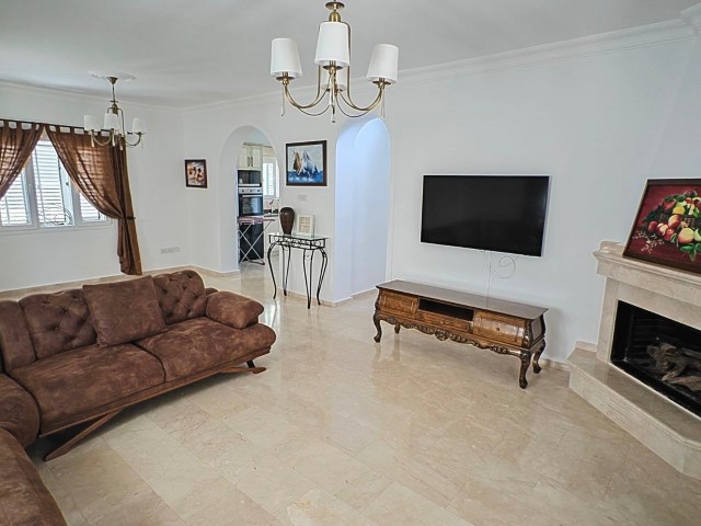 Satılık 3+1 villa, Alsancak, Girne