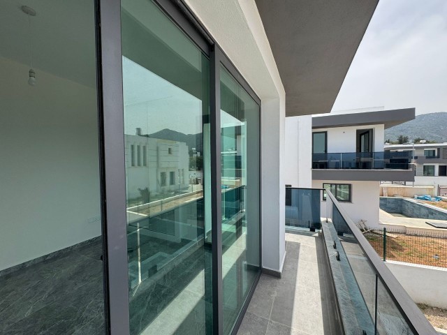 Çatalköy’de 3+1 satılık modern villa